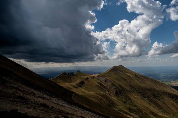 Quels sont les facteurs qui influencent le marché immobilier du Puy-de-Dôme?